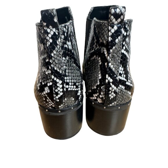 Bar III Size 8.5 Snake Skin Print Synthetic Pull On Black White Ankle Boots - Picture 5 of 15